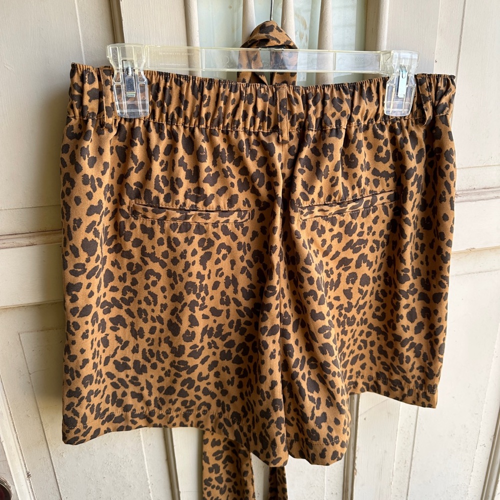 Leopard shorts - Picture 2 of 2